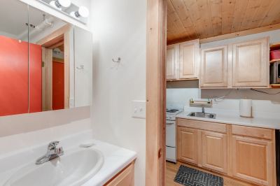 One-Bedroom Apartment Mt Baker Lodging Condo 18 – Remodeled, Sleeps 4! by Mbl Photo