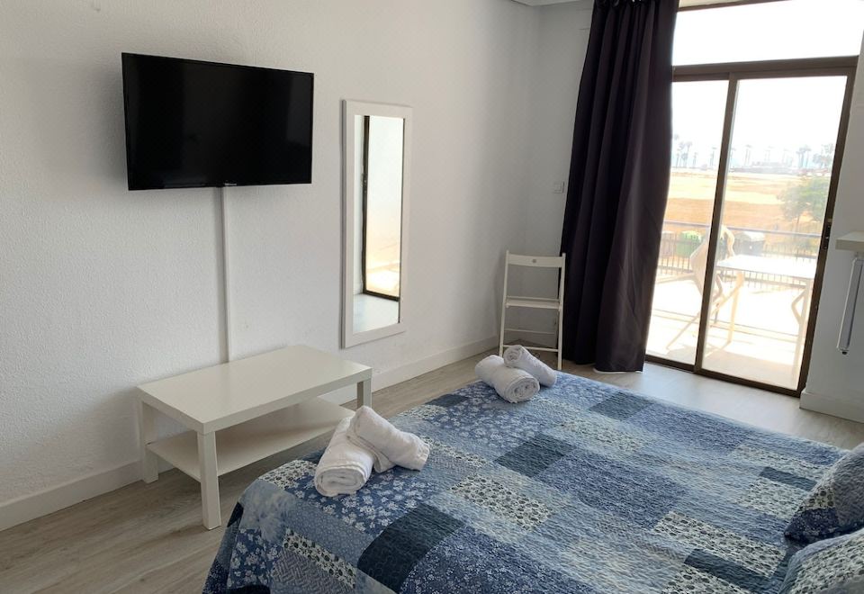 Hotel Aloha - Housity