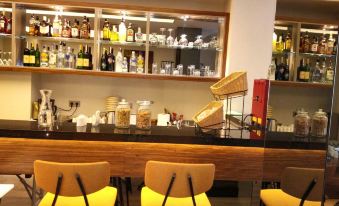 The White Orient Hotel