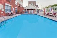 TownePlace Suites Minneapolis West/St. Louis Park Các khách sạn ở Saint Louis Park