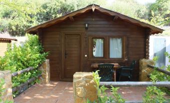 Fuente del Lobo Glamping & Bungalows - Adults Only