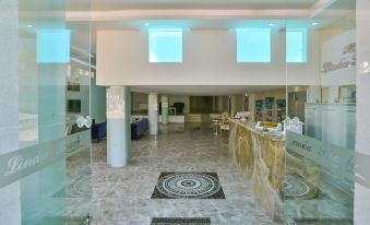 Linda Beach Class Hotel