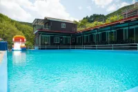 Geochang Namdeok Heritage Ice 2 Pension - Pools