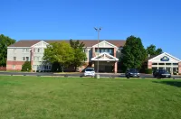Days Inn & Suites by Wyndham Madison Hôtels à : Monona