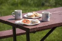 Travelers Rest Motel - Breakfast