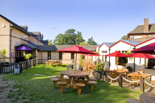 Northampton South (Wootton) Отели рядом с достопримечательностью «Университет Нортгемптон»