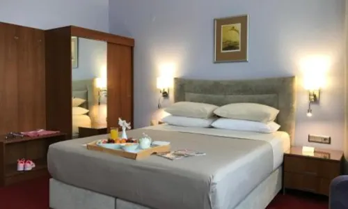 Art 'Otel