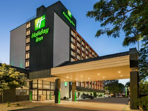 Holiday Inn BOSTON - CAMBRIDGE AREA by IHG