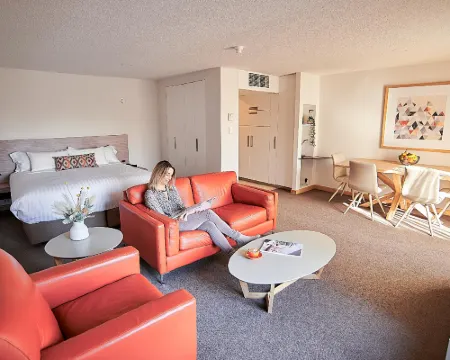 Salamanca Inn Hotels in Battery Point