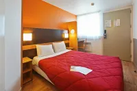 Premiere Classe Villejust - ZA Courtaboeuf Hotels in Saulx-les-Chartreux