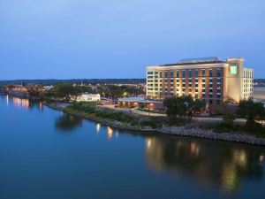 Embassy Suites by Hilton East Peoria Riverfront Hotel & Conference Center