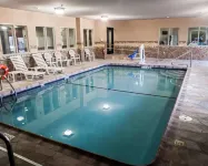 Garner Hotel Topeka West by IHG - Uima-altaat