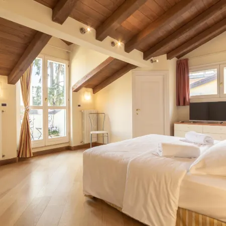 BolognaRoomscom - Santo Stefano Apartments