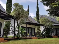 New Mountain Springs Hotel & Resort レンバン（BBPP）周辺のホテル