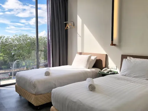 โรงแรมที พรีเมียม