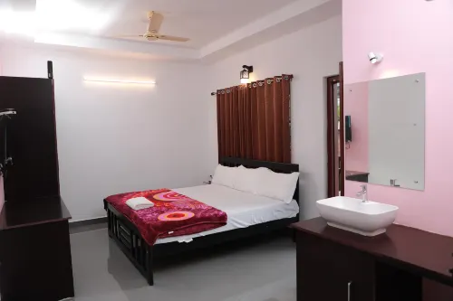 Wanderlust Residence Homestay Hotel di Kumily