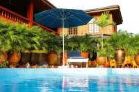 Coconut Grove Regency Hotel - spa