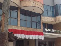Royal Parbina Hotel Hotel di Siantar Timur