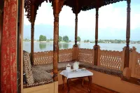 Canada Houseboats