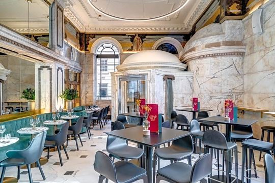 에이펙스 템플 코트 호텔