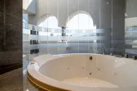 Hotel Granada Center - Hot Tub