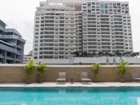 Forum Park Hotel Hotels near Yan Nawa