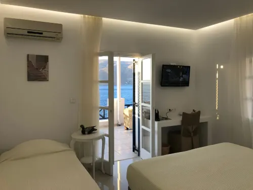 SeaRock Rooms and Suites Hotels in Amorgos