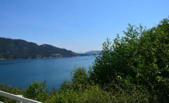 Langenuen Motel & Camping