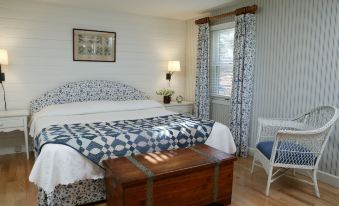 Menemsha Inn & Cottages