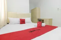 RedDoorz Near Siloam Hospital Palembang