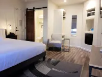 Iron Horse Inn