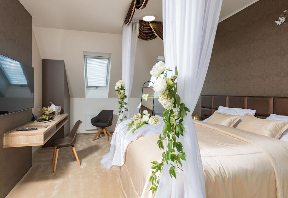 Hotel Panská Zahrada-Dobrichovice Updated 2023 Room Price-Reviews & Deals |  Trip.com