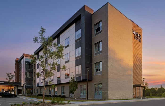 Fairfield Inn & Suites Milwaukee Brookfield
