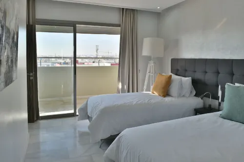 Le Yacht Suites Hotel
