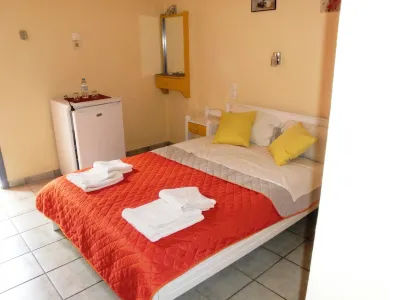 Hotel Neos Matala فنادق في ماتالا