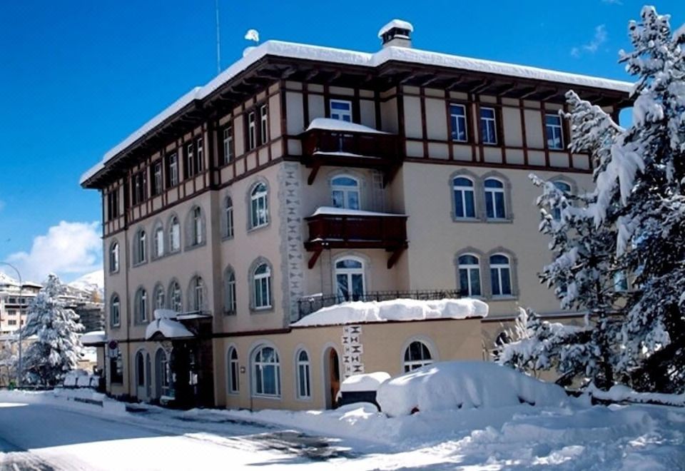 3. Soldanel..