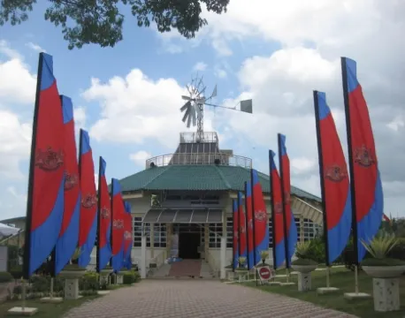 TS Hotel - Taman Rinting Отели рядом с достопримечательностью «Asia Metropolitan University»