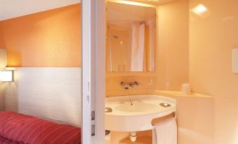 Premiere Classe Paris Ouest - Nanterre - la DÉFENSE