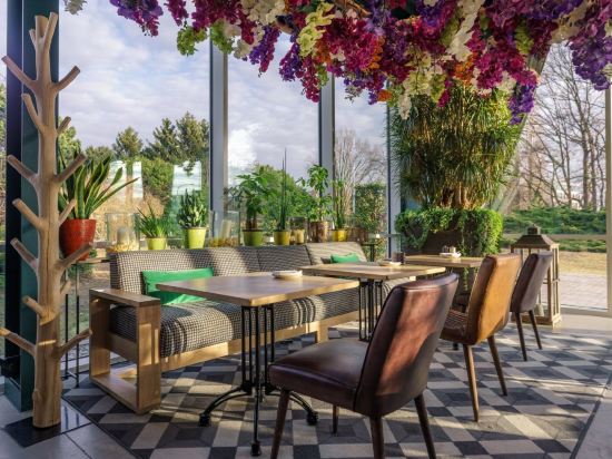 Holiday Inn BRUSSELS AIRPORT by IHG