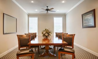 SureStay Hotel by Best Western Leesville
