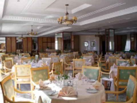 Les Oliviers Palace