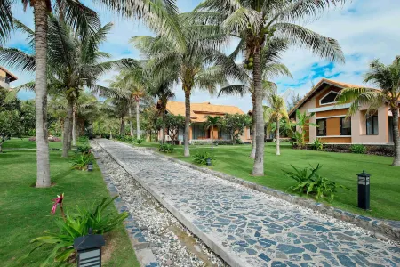 Blue Bay Mui Ne Resort & Spa