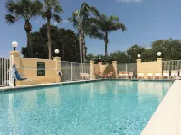 La Quinta Inn & Suites by Wyndham Melbourne Viera - Pool