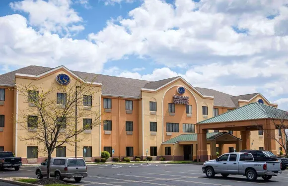 西印第安納波利斯布朗斯堡舒適套房酒店