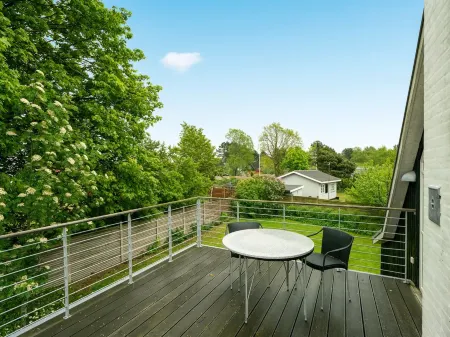 "Gullan" - 75m from the Sea