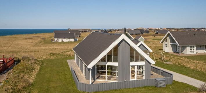 "Hedy" - 150m from the Sea Hoteles en Lønstrup