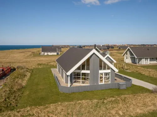 "Hedy" - 150m from the Sea - 4-Star