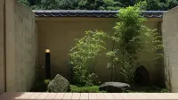 Yuki Lodge Hotels in Akiota