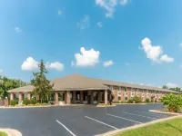 Baymont by Wyndham Louisville South I 65 Các khách sạn ở Hillview