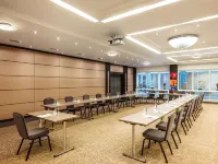 Lindner Hotel Dusseldorf Airport Hotels near Stockum